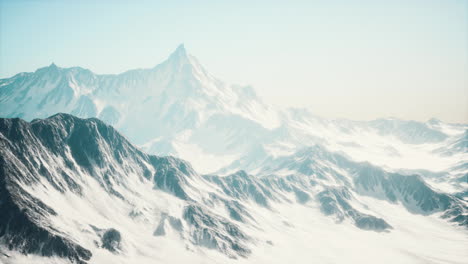 Panoramablick-Auf-Die-Berge-Mit-Schneebedeckten-Gipfeln-Und-Gletschern