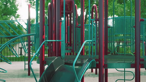 Concepto-Para-Evitar-Parques-Infantiles-Públicos-Durante-El-Covid-19