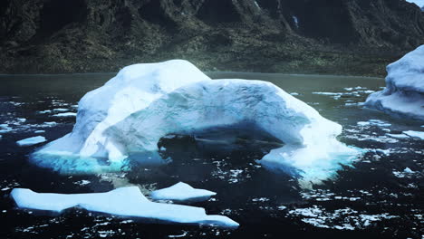 Los-Glaciares-Y-Los-Icebergs-De-La-Antártida