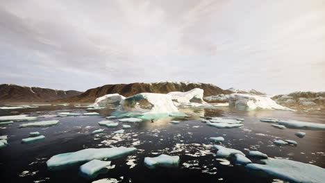 Lago-Islandia-Con-Glaciares-Que-Se-Derriten