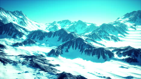 Malerische-Aussicht-Auf-Den-Schneebedeckten-Matterhorn-Gipfel-An-Sonnigen-Tagen-Mit-Blauem-Himmel