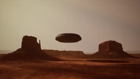 Außerirdisches-Raumschiff-Schwebt-über-Arizona