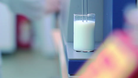 Milk-analysis.-Analysis-of-milk-sample-on-laboratory-equipment.-Modern-equipment
