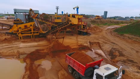 Mining-equipment-at-sand-quarry.-Mining-industry.-Mining-conveyor-belt