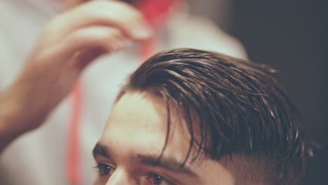 Wet-hairstyling-man.-Styling-hair-with-gel.-Man-hair-style.-Male-hairstyle