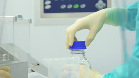 Laboratory-worker-preparing-to-experiment-at-lab.-Pharmaceutical-research